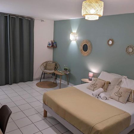 Topaze Pei Bellepierre Proximite Immediate Chu, Inspe Saint-Denis Kültér fotó