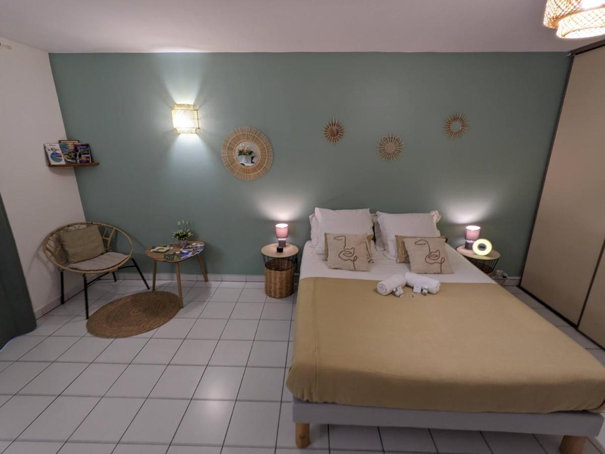 Topaze Pei Bellepierre Proximite Immediate Chu, Inspe Saint-Denis Kültér fotó