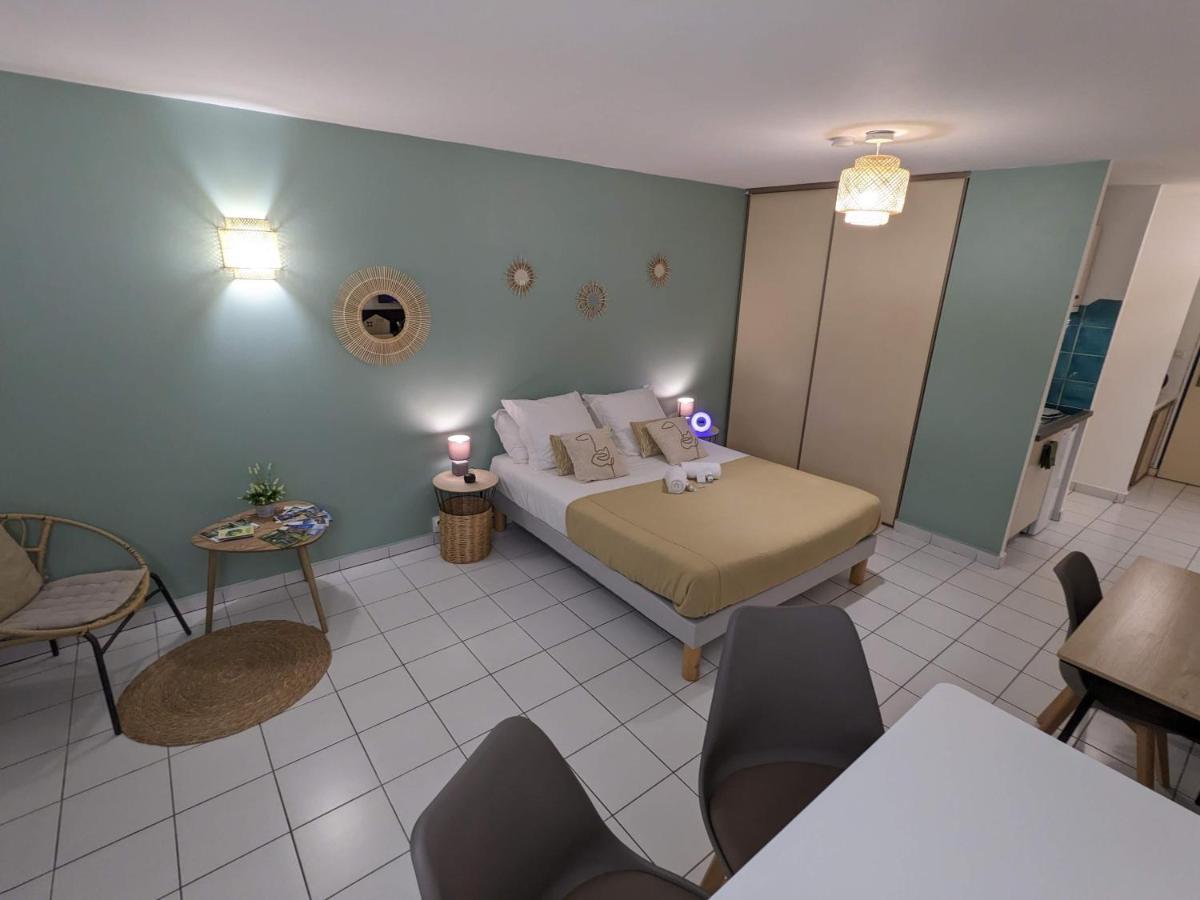 Topaze Pei Bellepierre Proximite Immediate Chu, Inspe Saint-Denis Kültér fotó